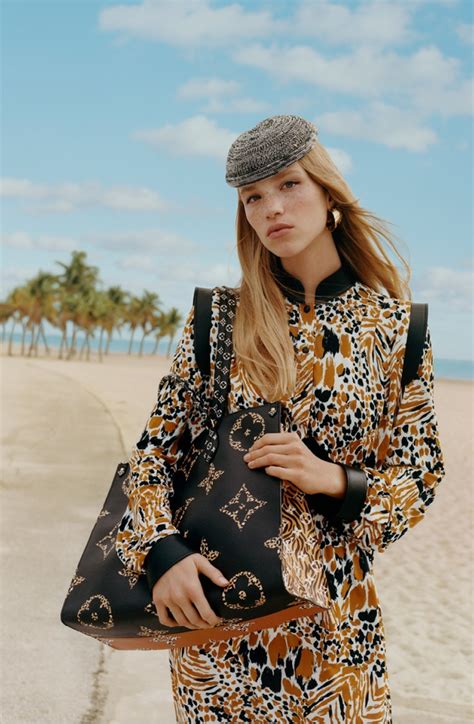 LOUIS VUITTON JUNGLE 2019 .